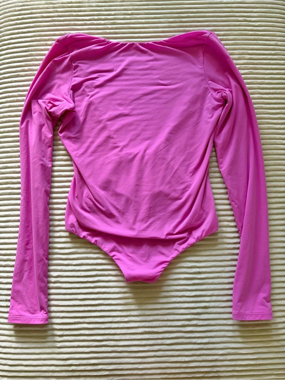 SKIMS Hot Pink Long-Sleeve Bodysuit Medium